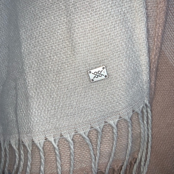 Soia & Kyo Scarfigan Blanket Wrap Blush Pink Plaid One Size - Picture 6 of 6